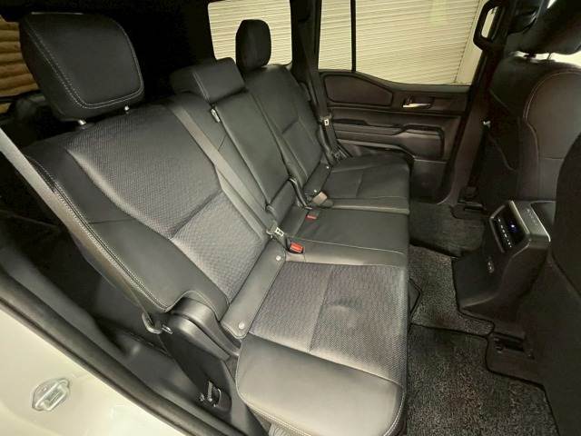 トヨタ&nbsp;ランドクルーザー250の画像9