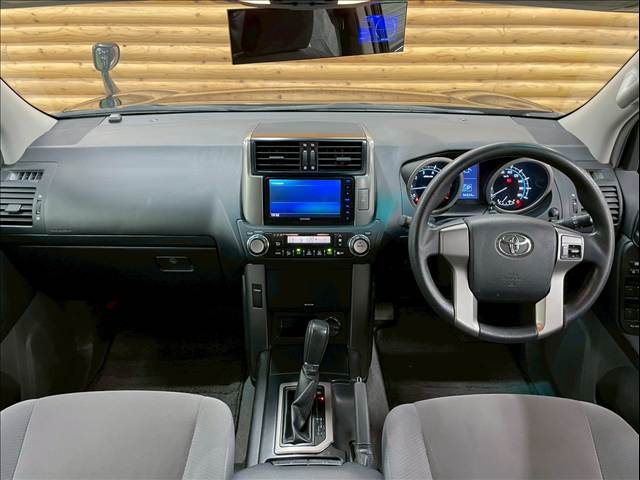 トヨタ&nbsp;ランドクルーザープラドの画像3