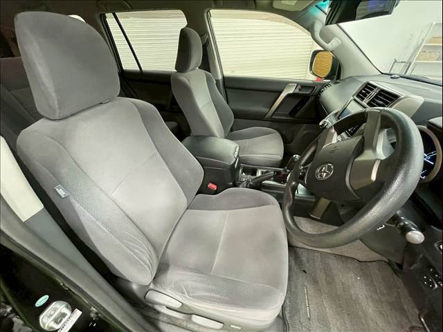 トヨタ&nbsp;ランドクルーザープラドの画像8