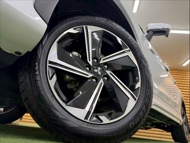 三菱&nbsp;エクリプスクロスPHEVの画像11