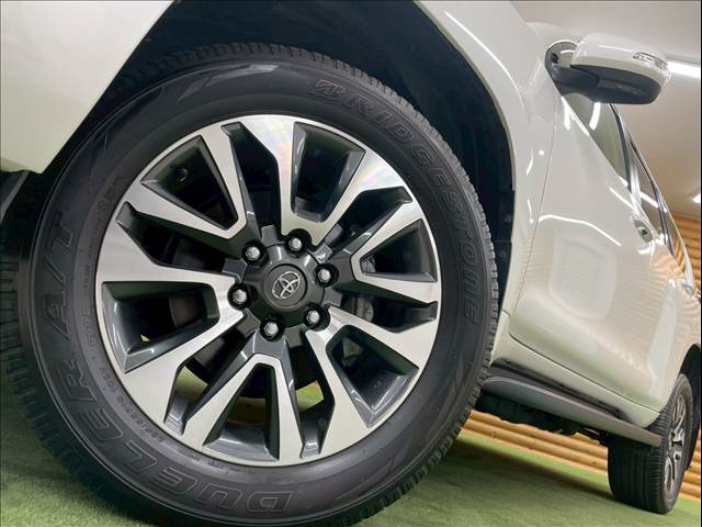 トヨタ ランドクルーザープラドの画像11