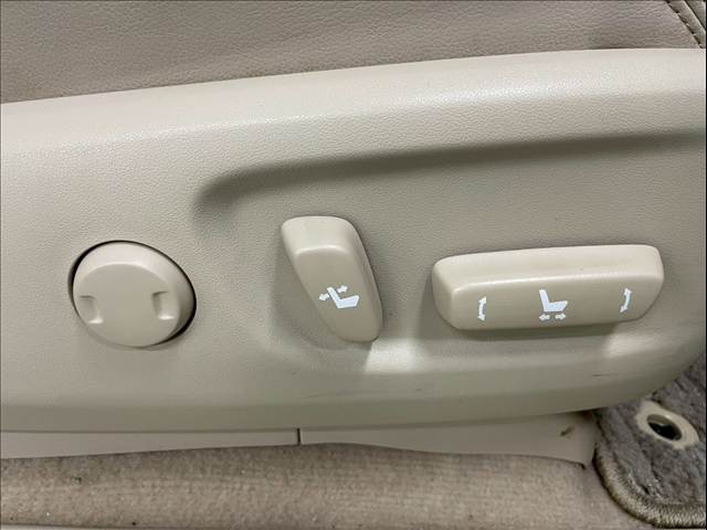 トヨタ ランドクルーザープラドの画像12