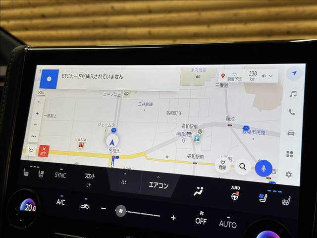 トヨタ アルファードハイブリッドの画像4