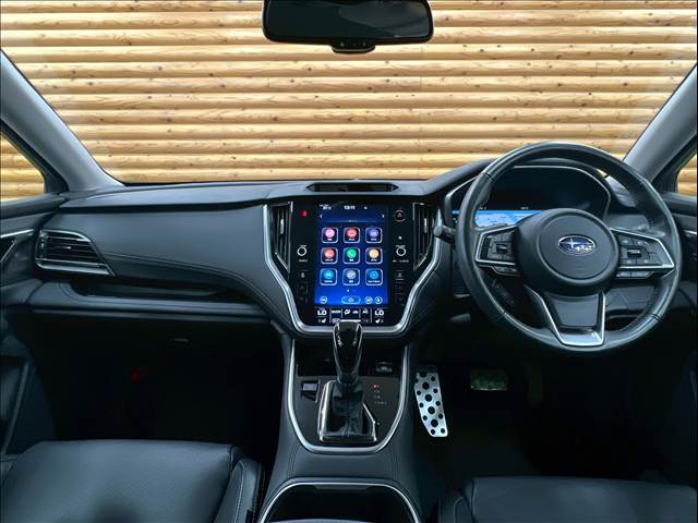 レガシィアウトバックリミテッドEX 11.6型ナビ/AppleCarPlay/黒革シート/シートヒーター/コーナーセンサー/ステアリングヒーター/電動リアゲート/パドルシフト/スマートキー/プッシュスタート/パワーシート/シートメモリ 内装他