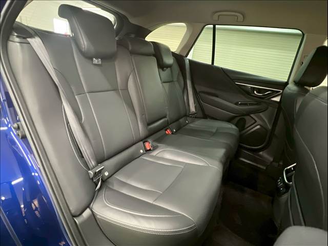 レガシィアウトバックリミテッドEX 11.6型ナビ/AppleCarPlay/黒革シート/シートヒーター/コーナーセンサー/ステアリングヒーター/電動リアゲート/パドルシフト/スマートキー/プッシュスタート/パワーシート/シートメモリ 内装他