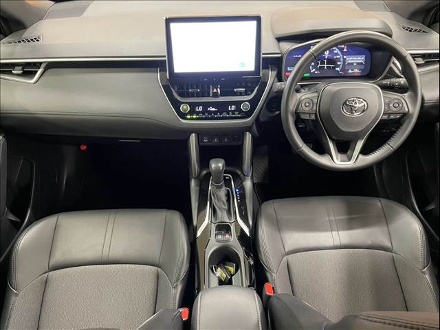カローラクロスハイブリッド Z AppleCarPlay/モデリスタエアロ/シートH/コーナーセンサー/フルセグTV/パワーシート/電動リアゲート/レーダークルーズコントロール/スマートキー/プッシュスタート/バックカメラ 内装他