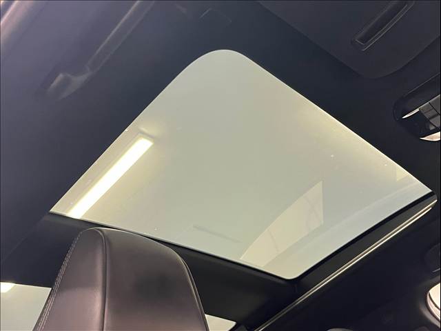 ハリアーZ レザーパッケージ 調光ルーフ/全方位カメラ/デジタルミラー/AppleCarPlay/シートヒーター/シートクーラー/ブラインドスポットモニター/JBLサウンド/電動リアゲート/パワーシート/コーナーセンサー 内装他