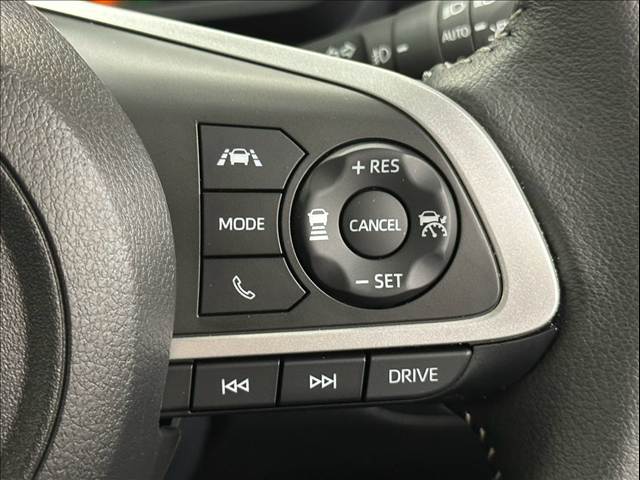 ロッキープレミアムG HEV AppleCarPlay/全方位カメラ/シートヒーター/クリアランスソナー/レーダークルーズコントロール/スマートキー/プッシュスタート/衝突軽減/フルセグTV/ステアリングスイッチ/オートホールド 内装他