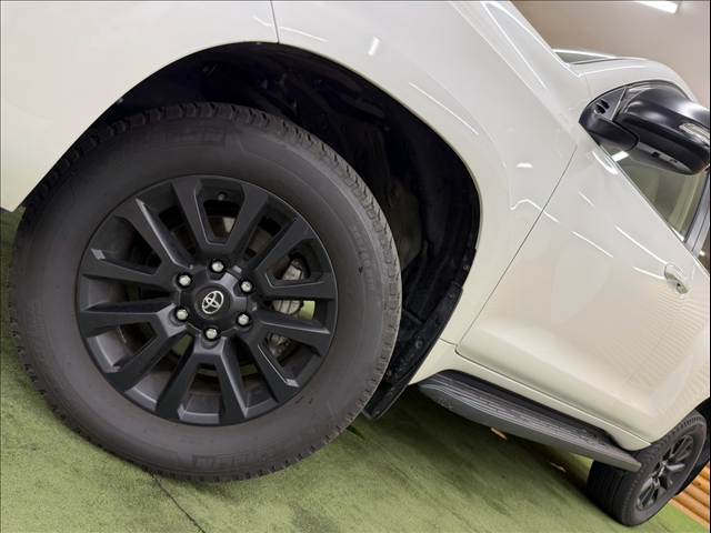 トヨタ ランドクルーザープラドの画像19