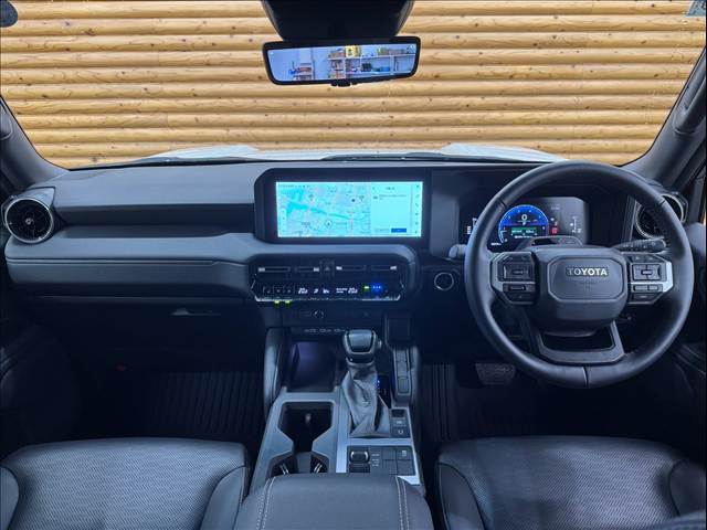 トヨタランドクルーザー250ＶＸ　ＡｐｐｌｅＣａｒＰｌａｙ／サンルーフ／モデリスタＰＫＧ／シートヒーター／シートクーラー／ブラインドスポットモニター／電動リアゲート／クリアランスソナー／デジタルインナーミラー／全方位カメラ 内装他
