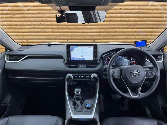 トヨタRAV4G “Z package” 内装他