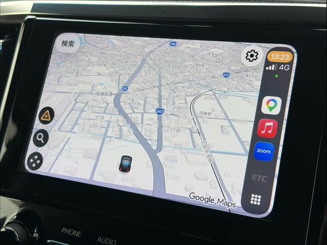 アルファードＳ　ＡｐｐｌｅＣａｒＰｌａｙ／両側電動／後席モニター／８人乗／クリアランスソナー／レーダークルーズコントロール／スマートキー／プッシュスタート／ステアリングスイッチ／バックカメラ／フルセグＴＶ 内装他