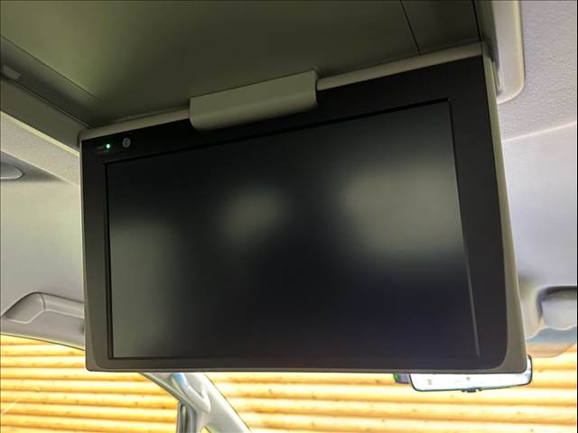 トヨタ アルファードの画像5
