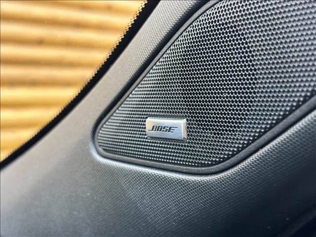 アウトランダーPHEVP AppleCarPlay/全方位/電動リアゲート/ブラインドスポットモニター/デジタルインナーミラー/シートヒーター/ヘッドアップディスプレイ/BOSEサウンド/クリアランスソナー/パドルシフト 内装他