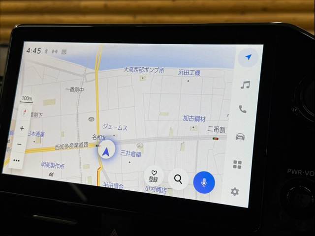 トヨタ&nbsp;ヴォクシーハイブリッドの画像3