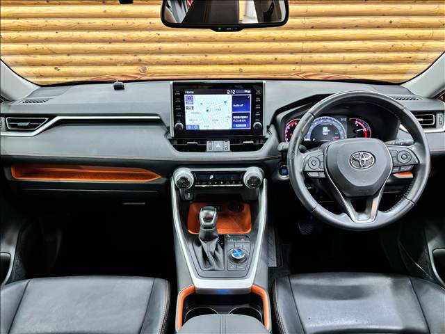 トヨタRAV4Adventure 内装他