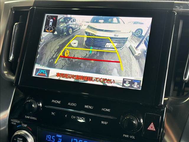 アルファードS“TYPE GOLD” AppleCarPlay/両側電動/電動リアゲート/クリアランスソナー/レーダークルーズコントロール/CD+DVDデッキ/スマートキー/プッシュスタート/オートホールド/オットマン 内装他