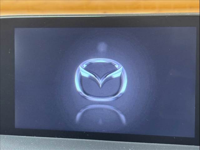 CX-5XD Lパッケージ BOSEスピーカー/フルセグ/CD+DVD/白革/クリアランスソナー/ブラインドスポットモニター/ヘッドアップディスプレイ/電動リアゲート/パワーシート/シートメモリ/ステアリングヒーター/シートH 内装他