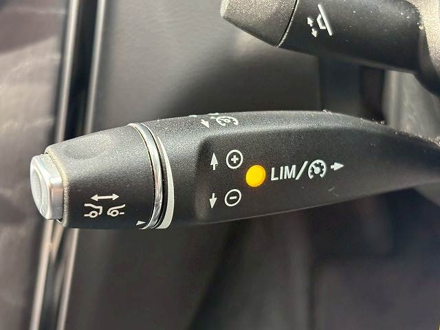 C-CLASS Coupe◆C180 クーペ スポーツ+ RHD 内装他