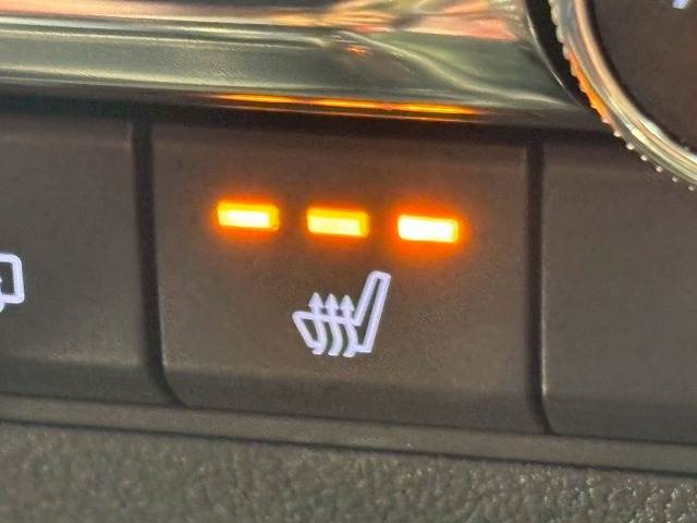 MAZDA3 FASTBACK◆20S Burgundy Selection 内装他