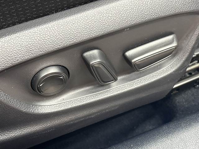 トヨタ プリウスの画像16