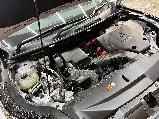 三菱 アウトランダーPHEVの画像14