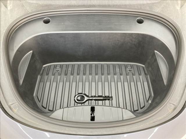 テスラ Model 3の画像18