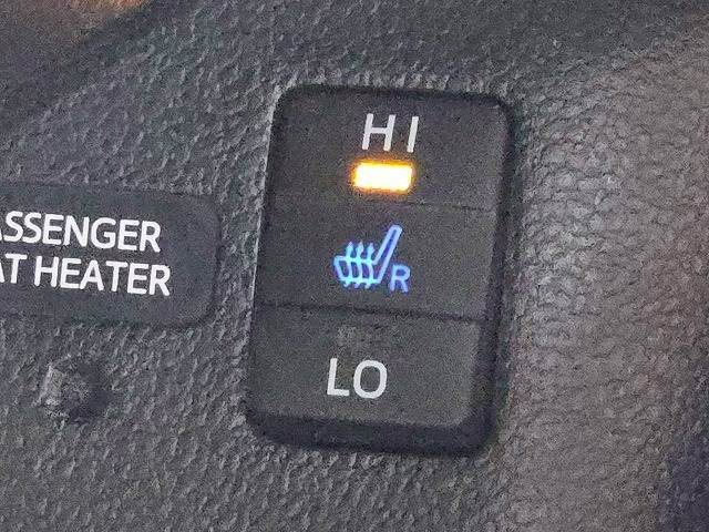 プリウス◆S “ツーリングセレクション” 内装他