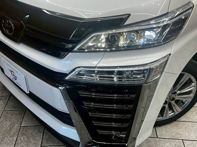 トヨタ ヴェルファイアの画像10