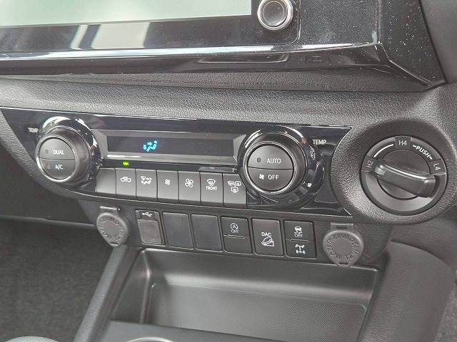 トヨタ ハイラックスの画像12