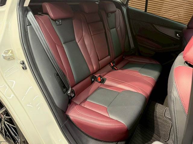 スバル レヴォーグの画像9