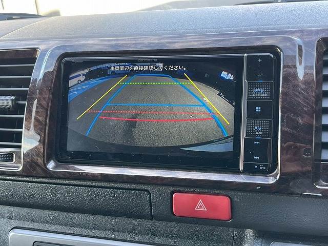 ハイエースバンロングボディ5ドア 標準ルーフ 標準フロア 2/5人 50THアニバーサリーL 内装他