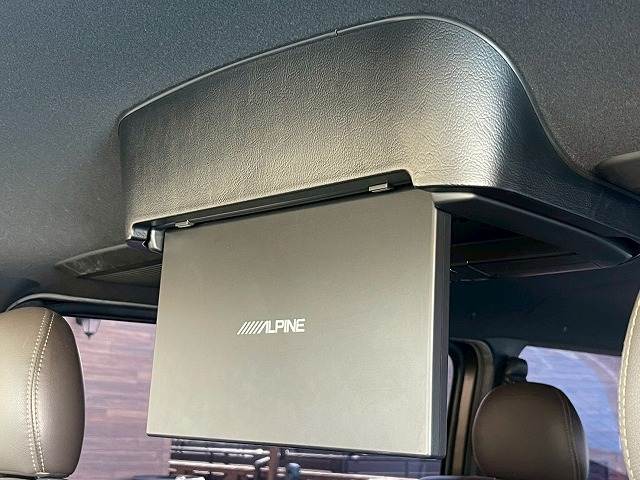 ハイエースバンロングボディ5ドア 標準ルーフ 標準フロア 2/5人 50THアニバーサリーL 内装他