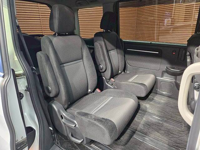 ホンダ ステップワゴンスパーダハイブリッドの画像9