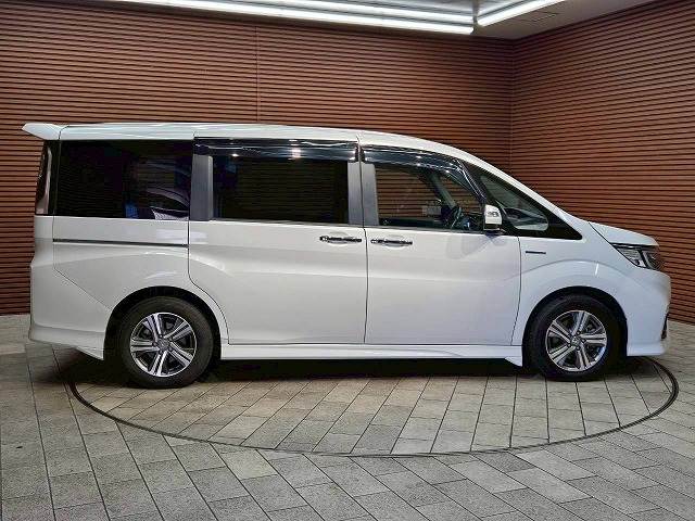 ホンダ ステップワゴンスパーダハイブリッドの画像18