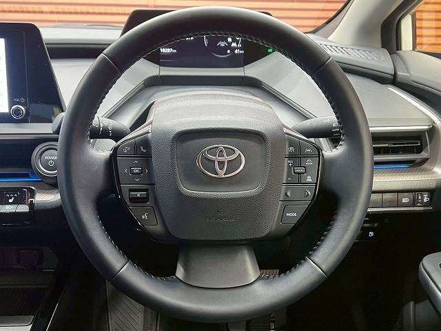 トヨタ プリウスの画像13