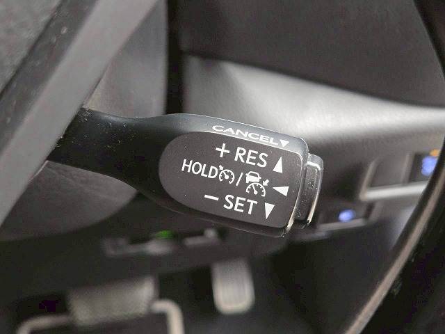 C-HR◆ハイブリッド G “Mode-Nero” 内装他