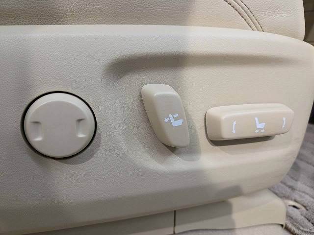 トヨタ&nbsp;ランドクルーザープラドの画像6