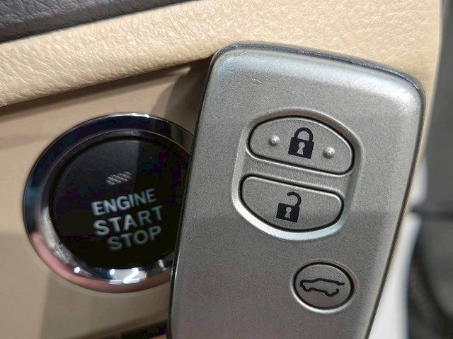 トヨタ&nbsp;ランドクルーザープラドの画像16