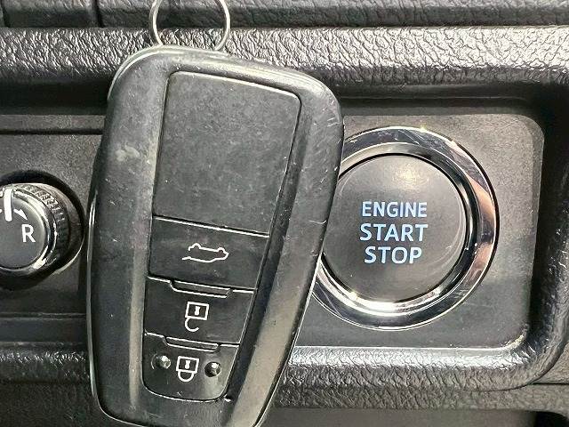 トヨタ ランドクルーザープラドの画像16