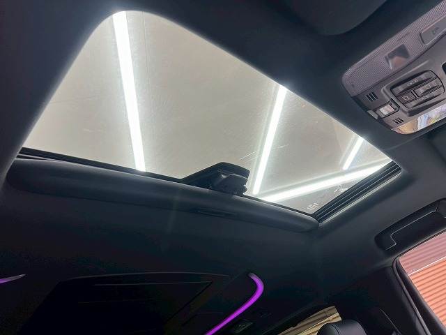 トヨタ アルファードハイブリッドの画像5