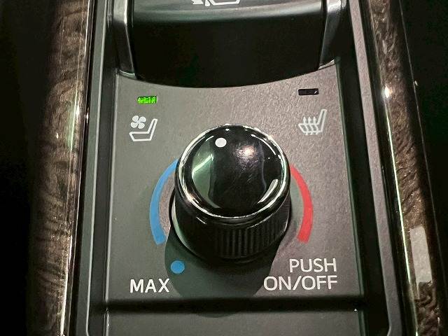 トヨタ アルファードハイブリッドの画像7