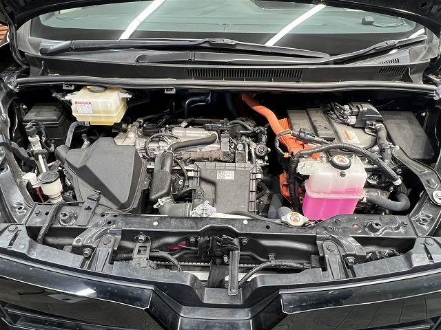 トヨタ ヴォクシーハイブリッドの画像14