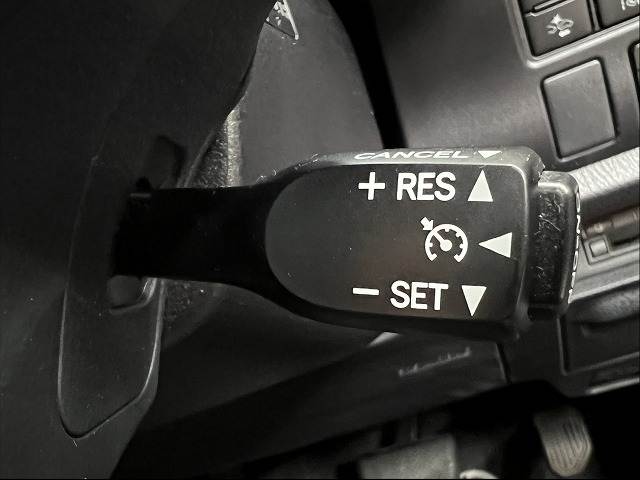 トヨタ ヴォクシーハイブリッドの画像16