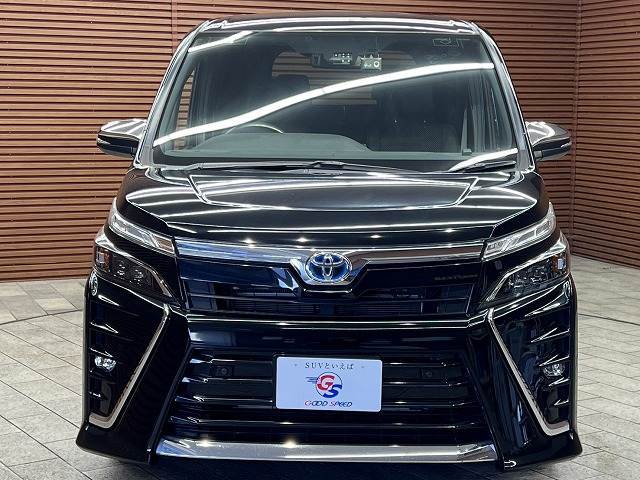 トヨタ ヴォクシーハイブリッドの画像17