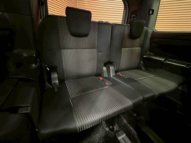 トヨタ&nbsp;ヴォクシーハイブリッドの画像9