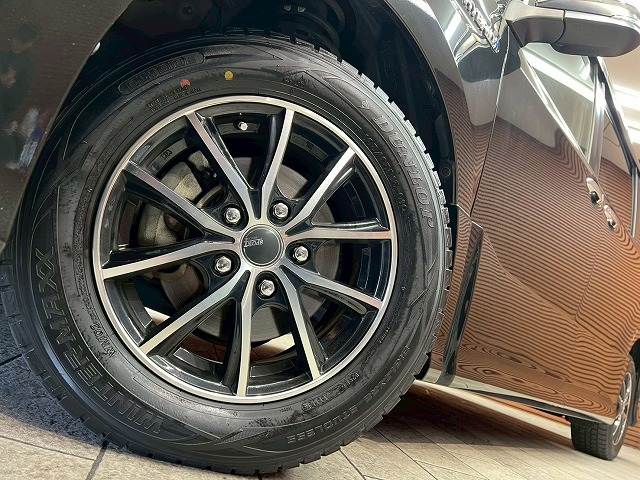 トヨタ&nbsp;ヴォクシーハイブリッドの画像11