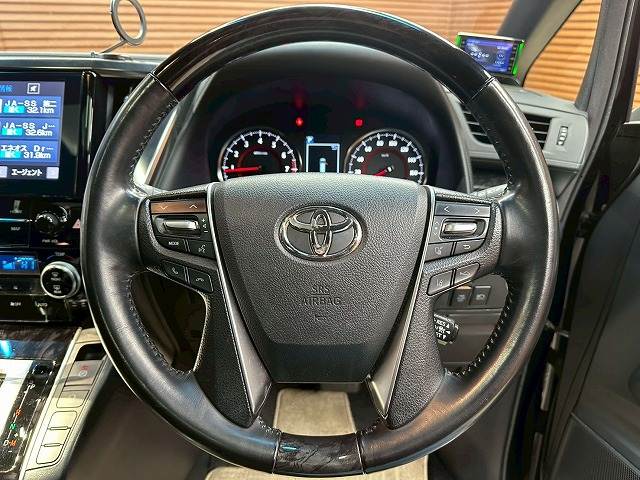 トヨタ&nbsp;アルファードの画像13