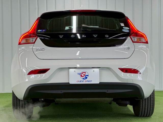 ボルボ V40の画像14