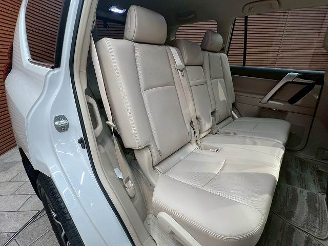 トヨタ&nbsp;ランドクルーザープラドの画像9